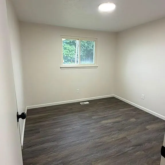 5830 Beech Dr — Photo 7
