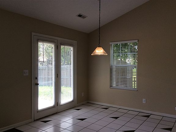 4th image of 118 Krug Dr