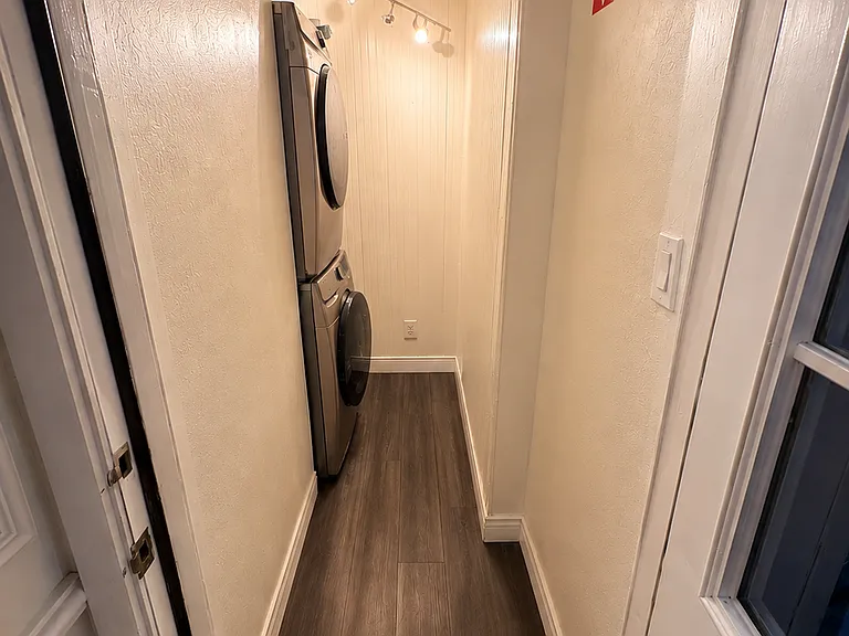 722 E Sierra Vista Dr — Photo 7