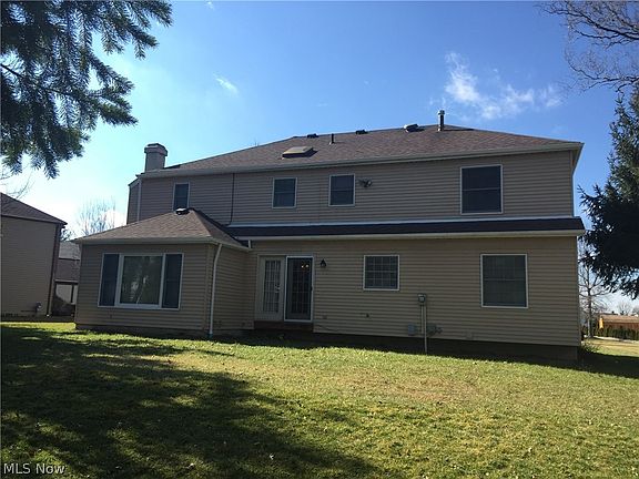 4th image of 16725 Parkwood Ln