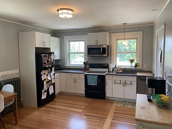 2nd image of 76 Marbury Ave