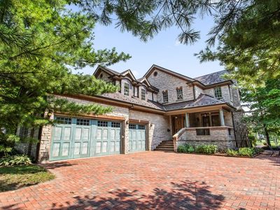 2421 Pomona Ln, Wilmette, IL, 60091