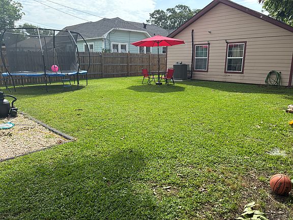 5th image of 3935 4th St