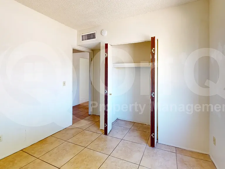 4402 E Pima St — Photo 11