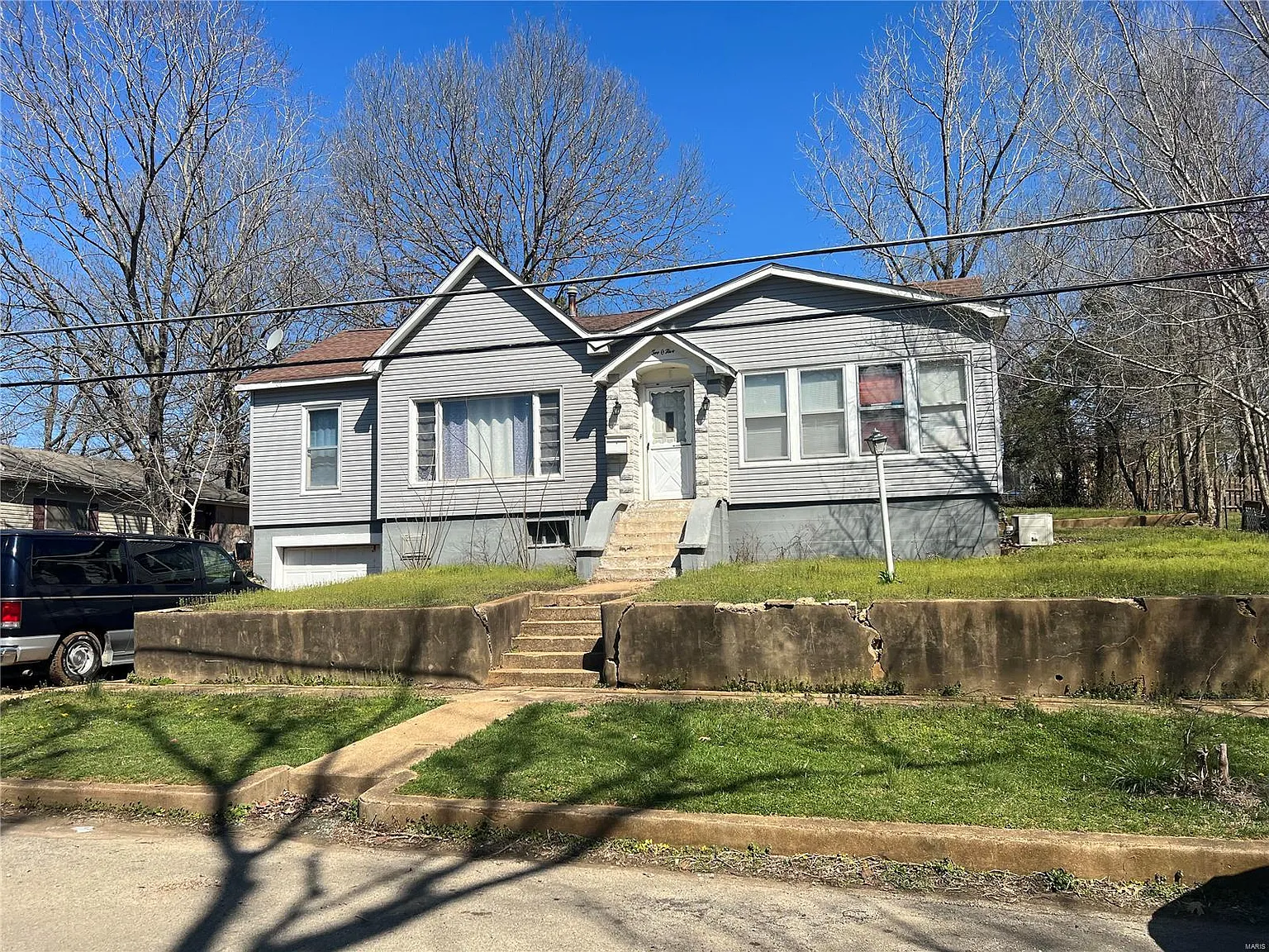 205 Locust St photo 1