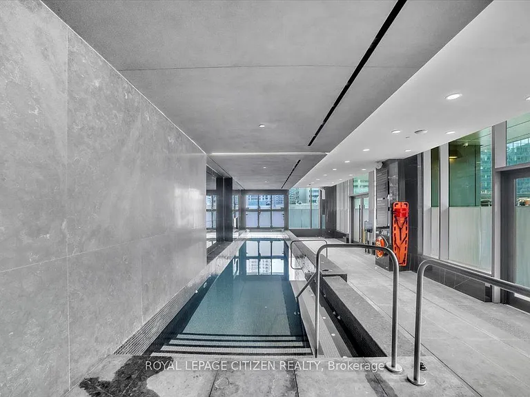 11 Yorkville Ave #6007 — Photo 31