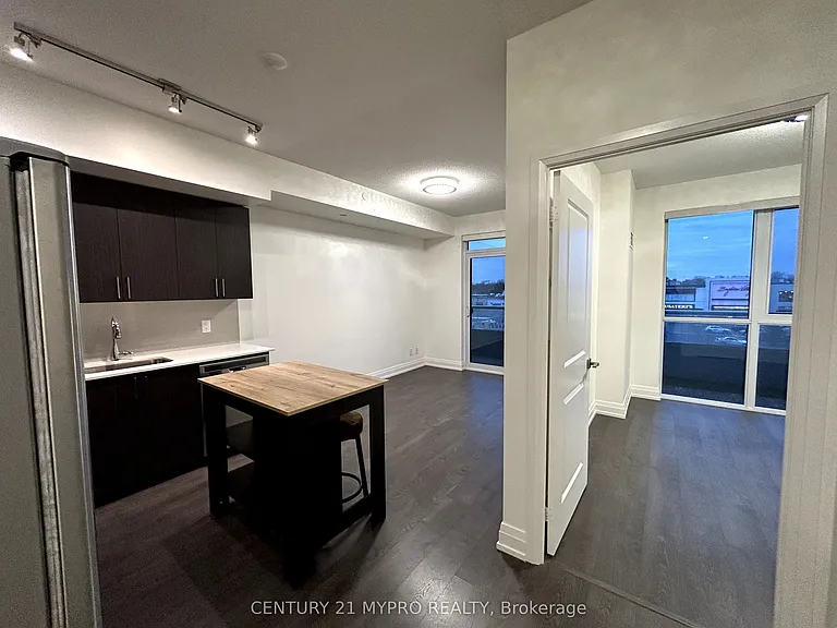 591 Sheppard Ave E #526 — Photo 3