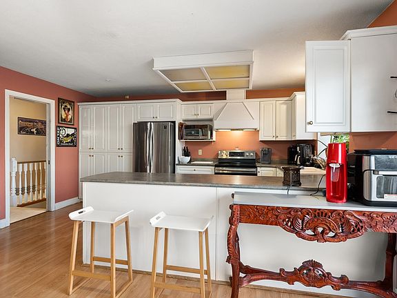 3rd image of 6170 191st St