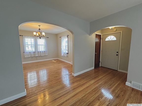 4th image of 512 14th St NW