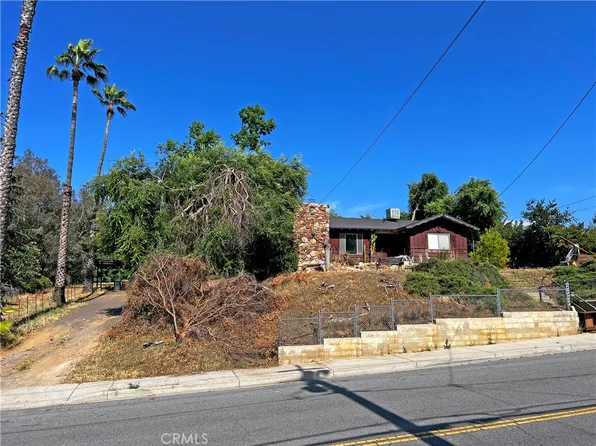 12449 6th St, Yucaipa, CA 92399