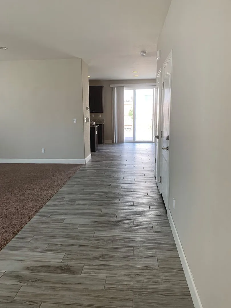 Rare 5 bedroom Executive Home in South Reno — Photo 2
