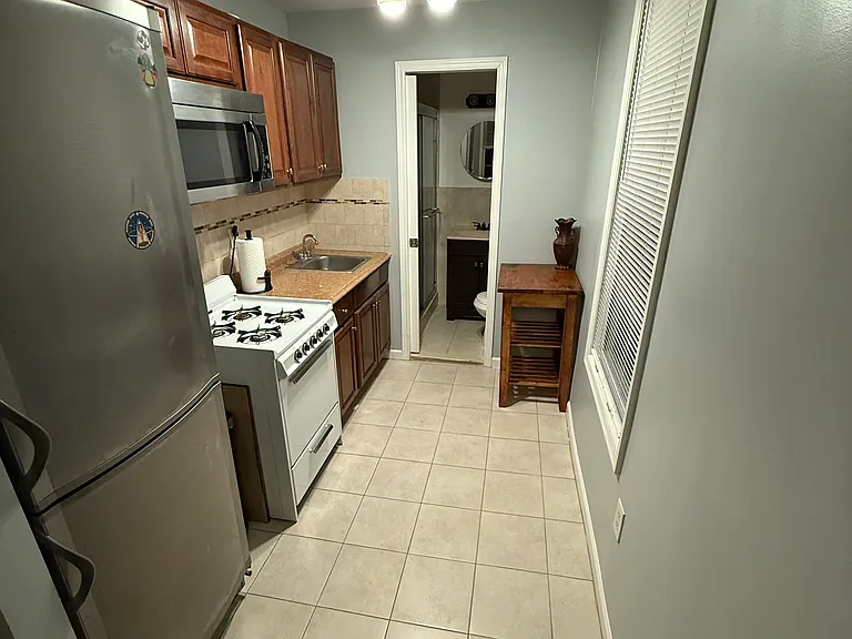 217 South St #1A — Photo 4
