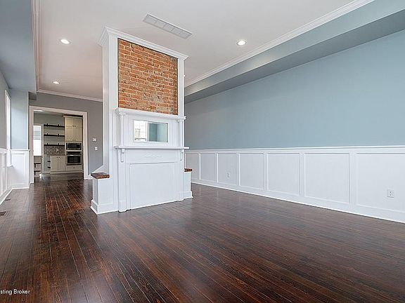 3rd image of 820 Ash St