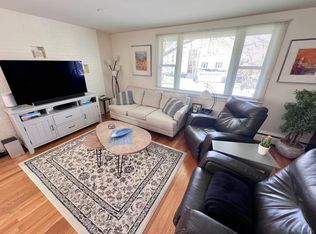 6 Dorcar Rd, Newton, MA 02467