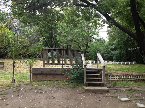 Backyard-middle part