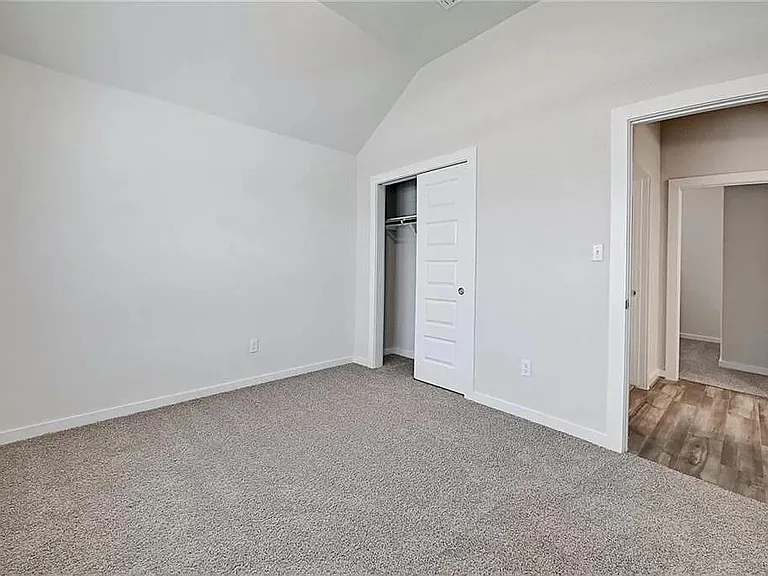 116 Joseph Hawkins Ln — Photo 23