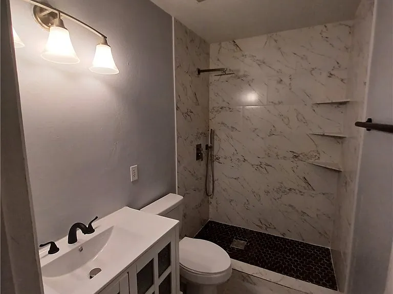 3010 Normand Dr — Photo 13