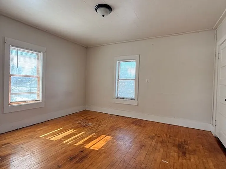 840 16th St N #101-201 — Photo 3