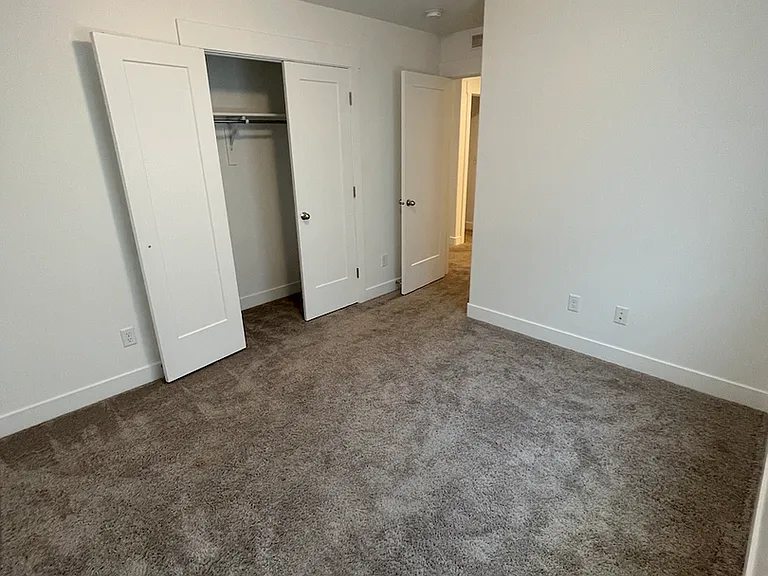 4772 E Silver Ridge Rd — Photo 5