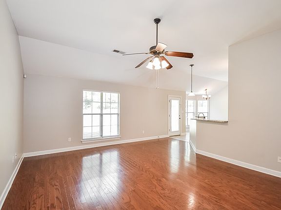 5th image of 8643 Bonfire Dr
