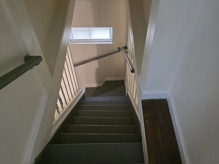 87 Shepard St — Photo 5