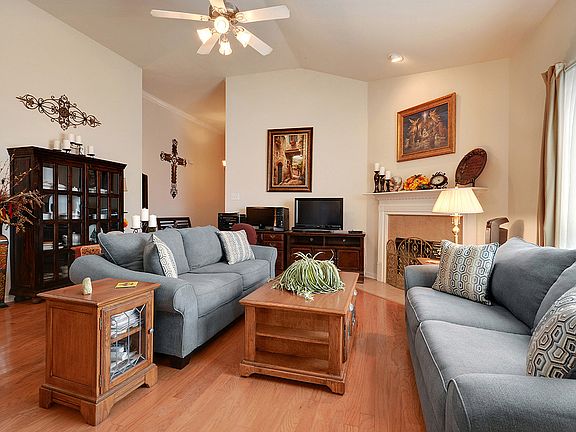 3rd image of 26229 Poplar Glen Dr
