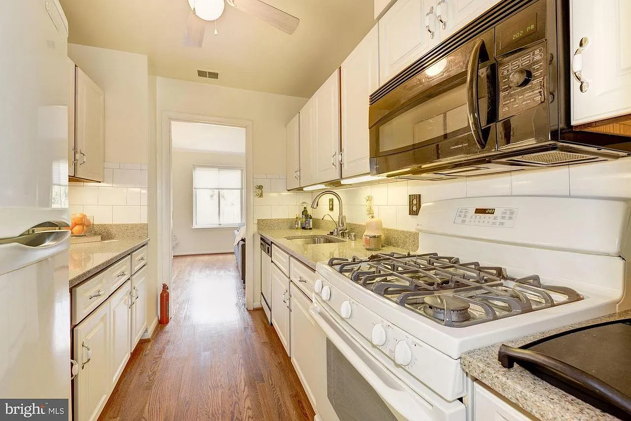 7423 Blair Rd NW — Photo 3