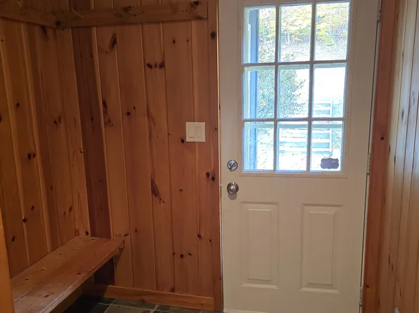 1042 Beaver Pond Mdws, Lanesborough, MA