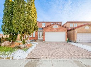31 Goldhawk Trl, Toronto, ON M1V 3R4