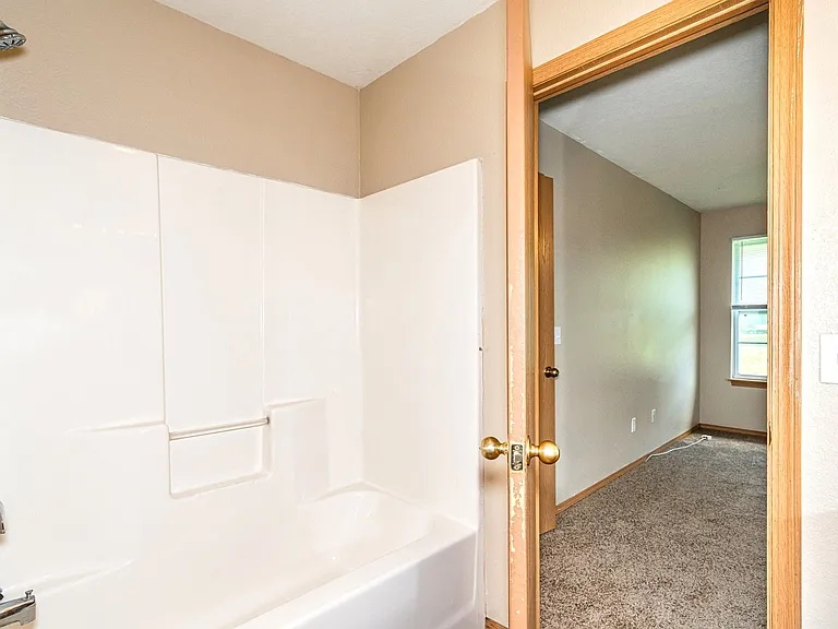 2726 E Loren — Photo 14