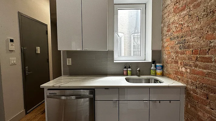 Rented by The Property Firm | media 21