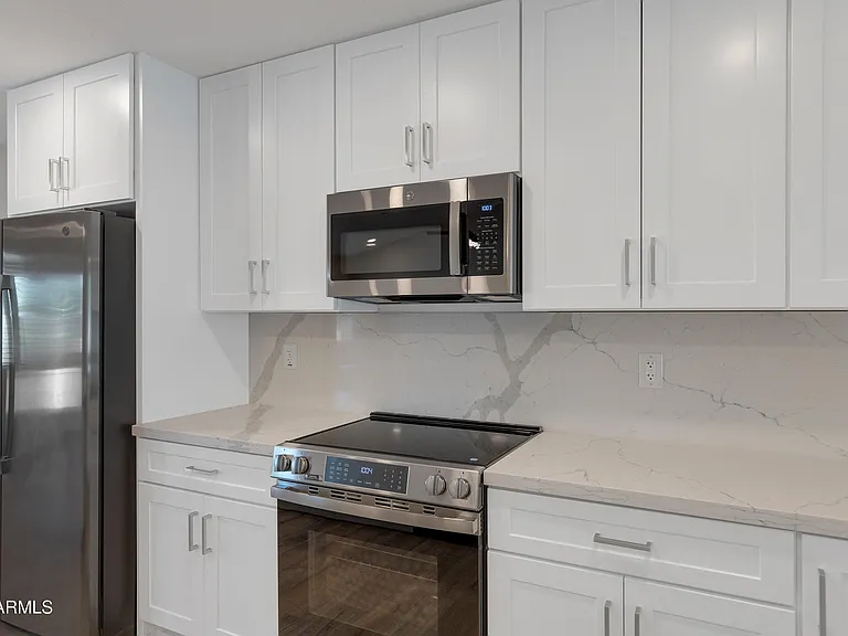 18408 N 46th Dr — Photo 14