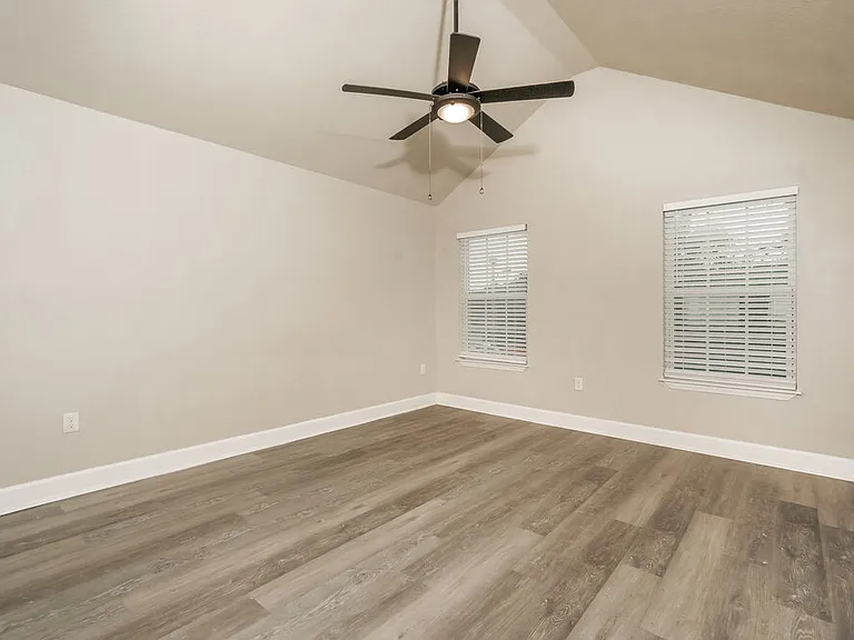 7310 Oswego Dr — Photo 11