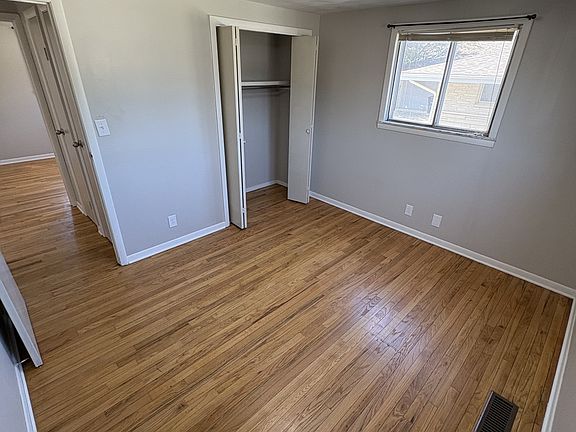 2nd image of 1152-1154 N Jackson St #7