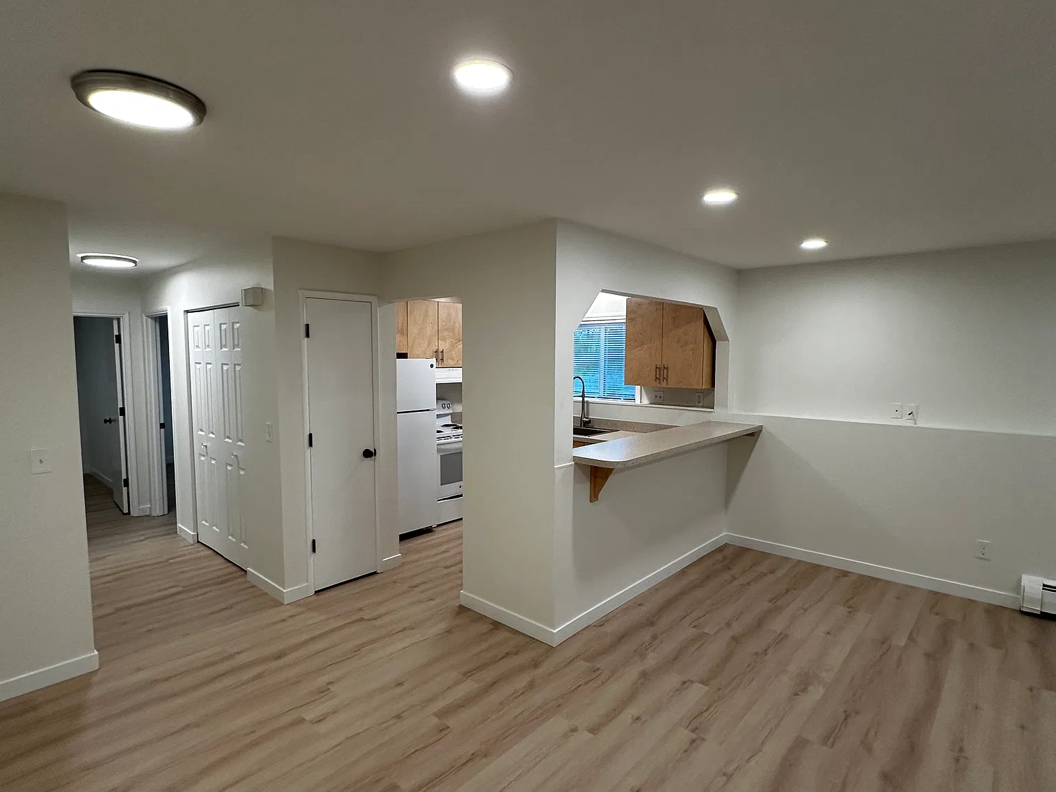 2 bed, 850 sqft, $1,650 — Photo 2