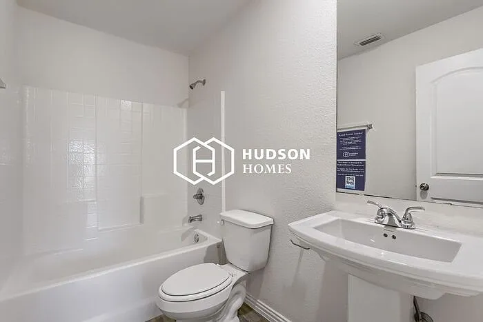 317 Flagship Ln — Photo 12
