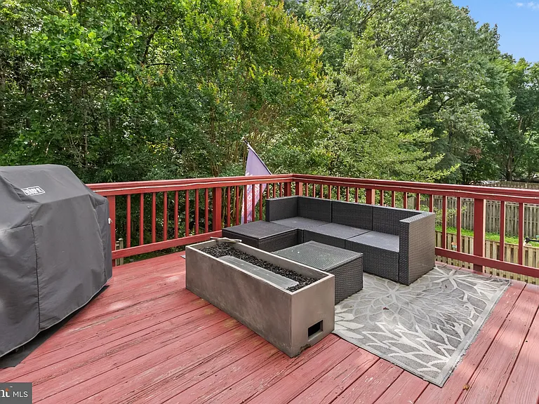 8113 Loving Forest Ct — Photo 42