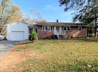 2015 White Bridge Rd, Waynesboro, VA 22980
