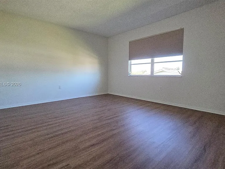 180 Cypress Way E #E230 — Photo 21