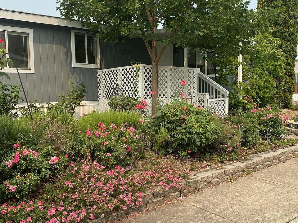 1st image of 2111 Kings Hwy Space 22