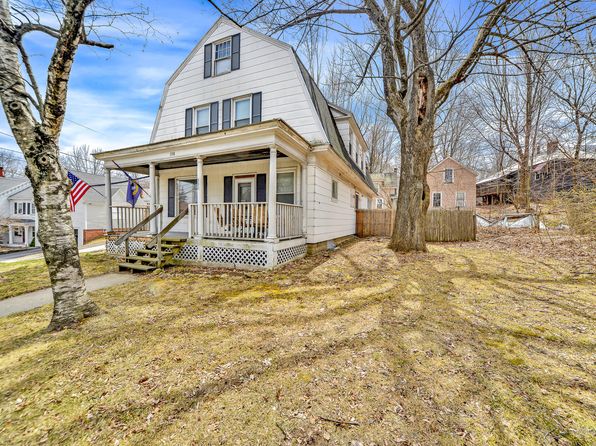 338 Court St Auburn Me 04210 Zillow