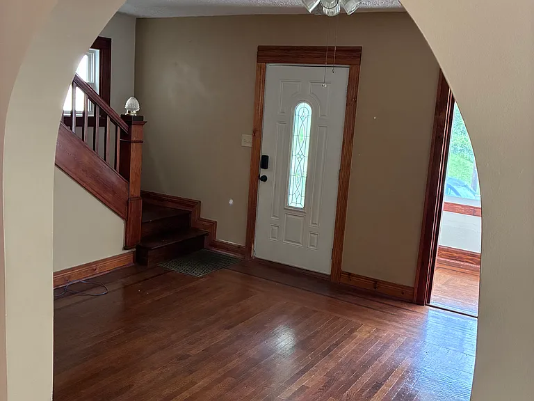 1718 Glen Parker Ave — Photo 4