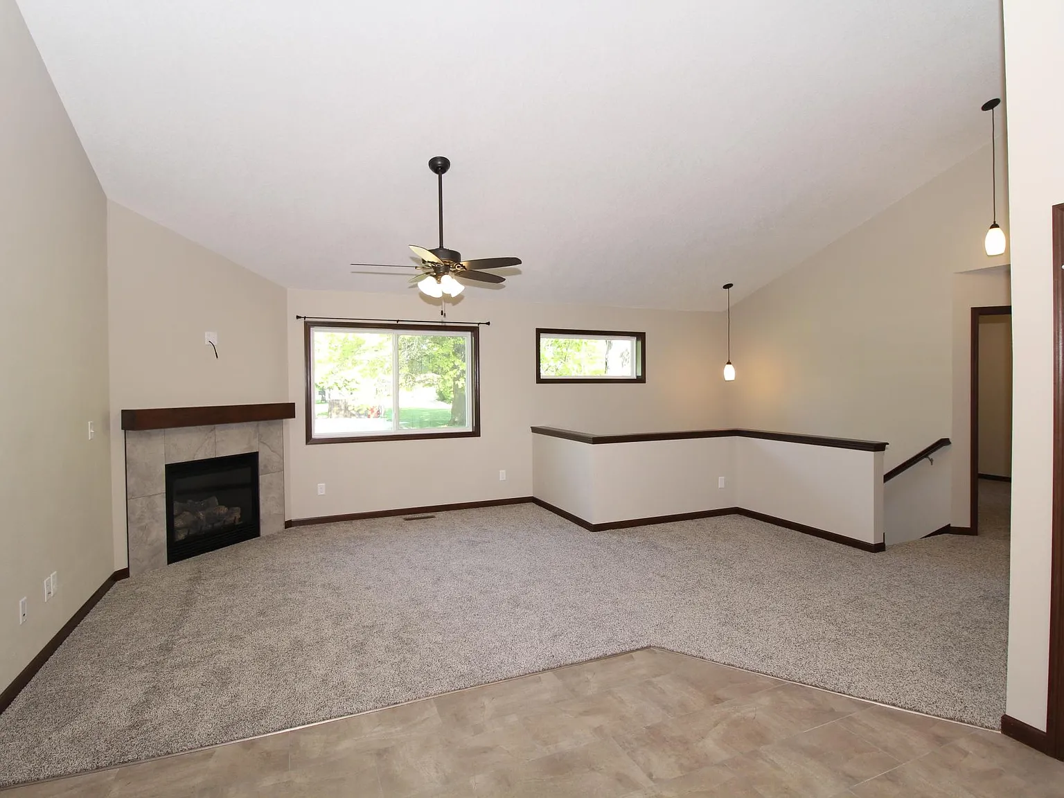 4 bed, 1986 sqft, $2,450 — Photo 3