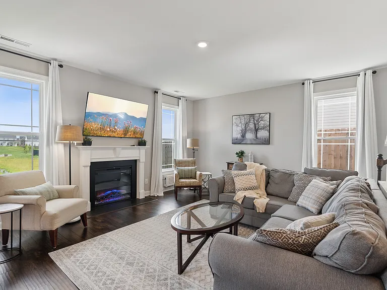 7989 Regiment Dr — Photo 21