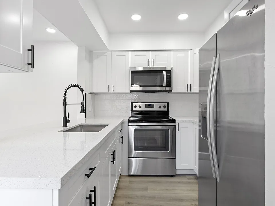 1111 SE 8th Ter #3F