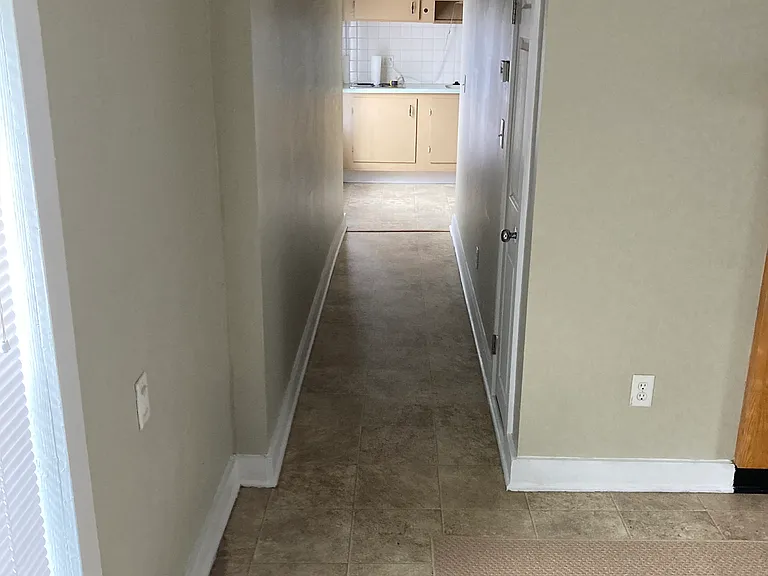 1802 S Laura Ave — Photo 4