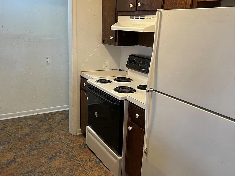 120 W Heron St #101 — Photo 9