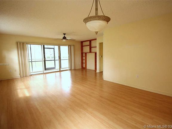 5th image of 700 SW 137th Ave APT 101H