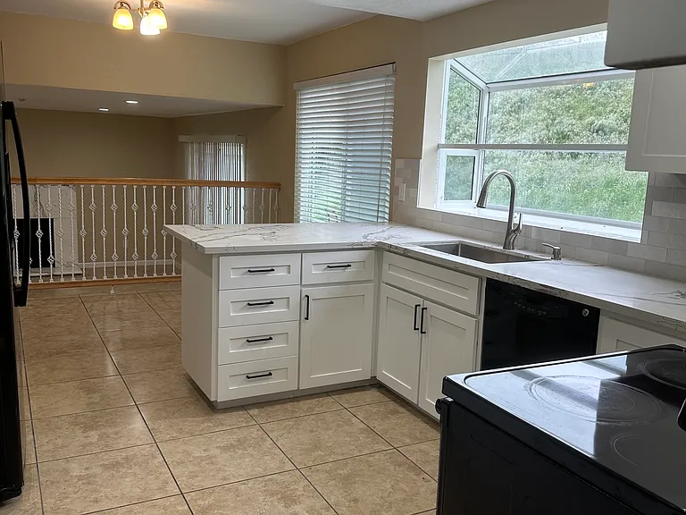 704 Windward Ct — Photo 19