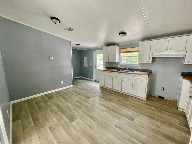 11546 SW 37th Dr #128 — Photo 4